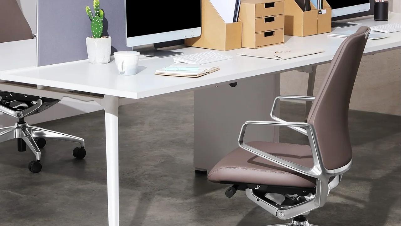 High End Office Chairs: Luxury & Comfort